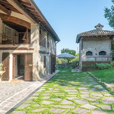 Casale Gambini Apartment Quattro Castella Ngoại thất bức ảnh