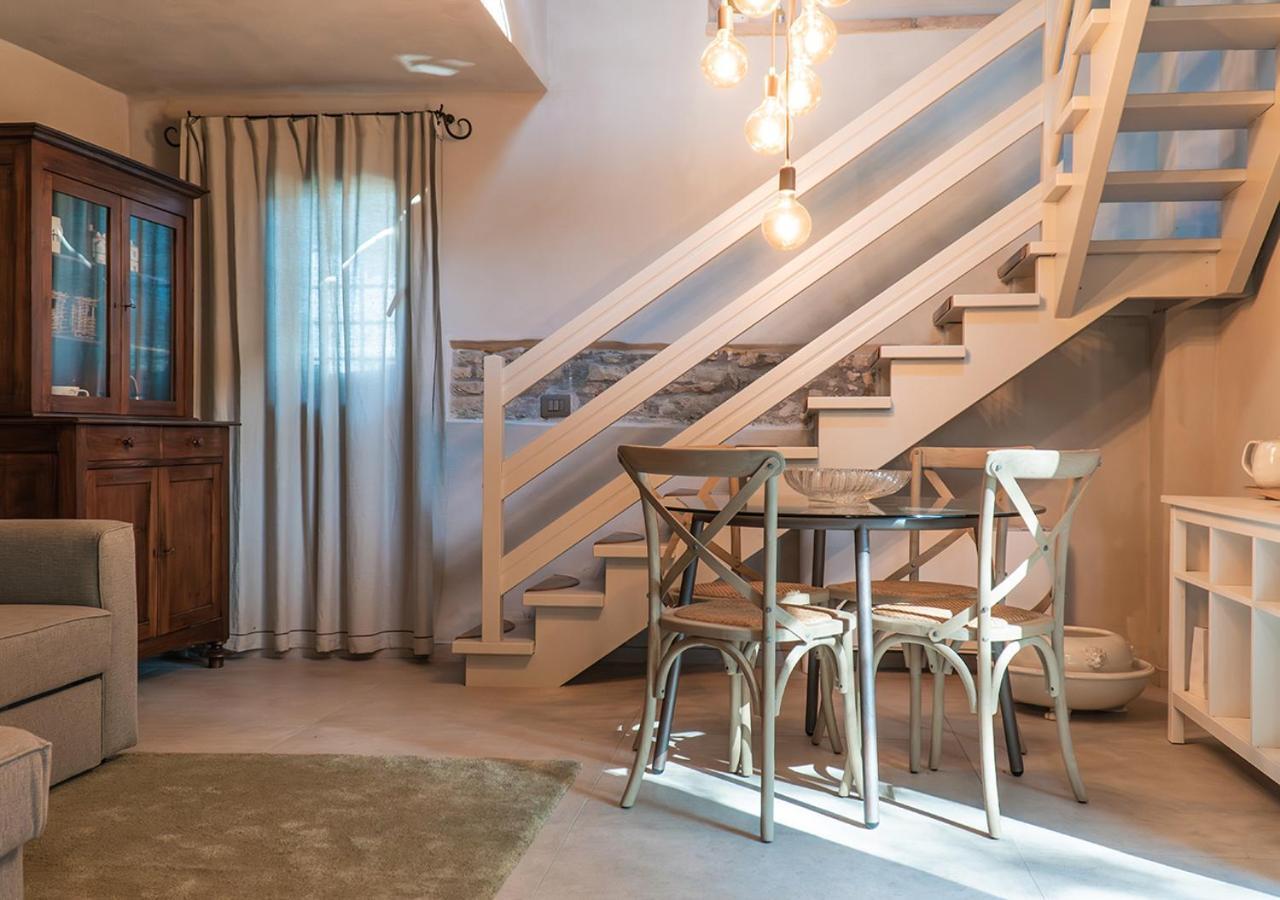 Casale Gambini Apartment Quattro Castella Ngoại thất bức ảnh