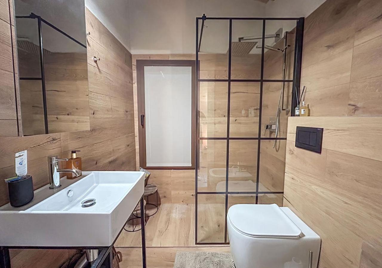 Casale Gambini Apartment Quattro Castella Ngoại thất bức ảnh
